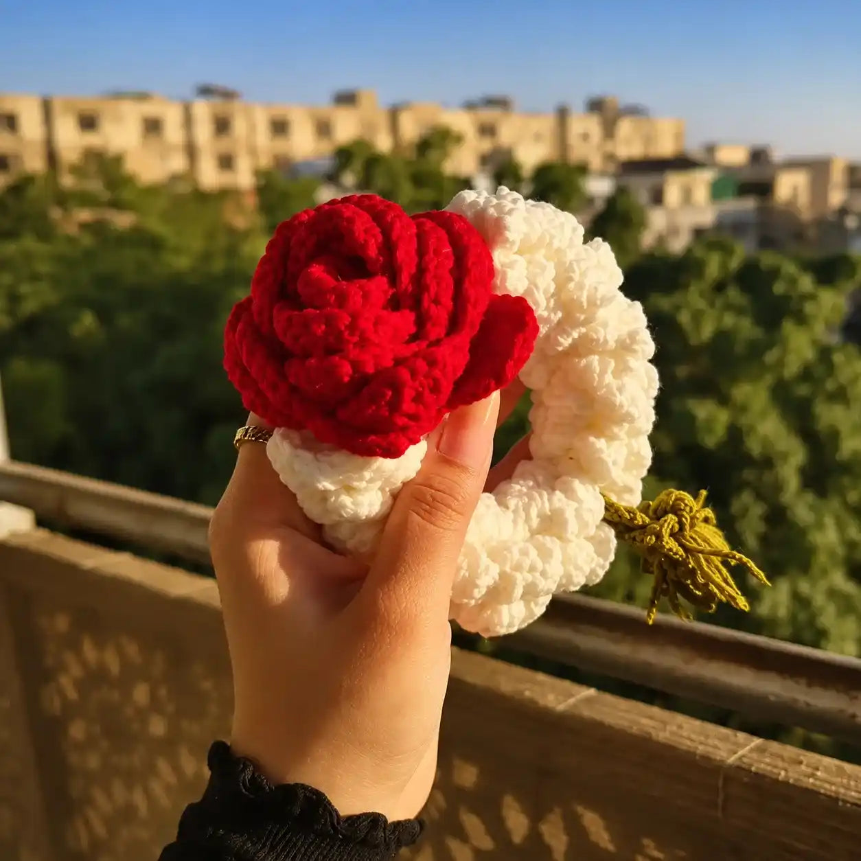 Velvet Bloom Handcrafted Crochet Gajra Rose Gajra
