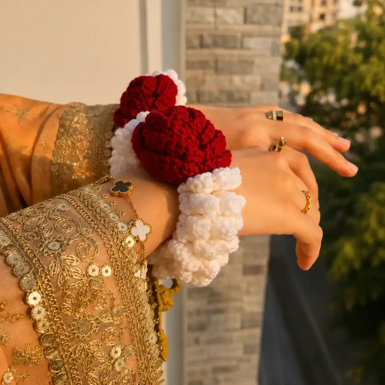 Velvet Bloom Handcrafted Crochet Gajra Rose Gajra